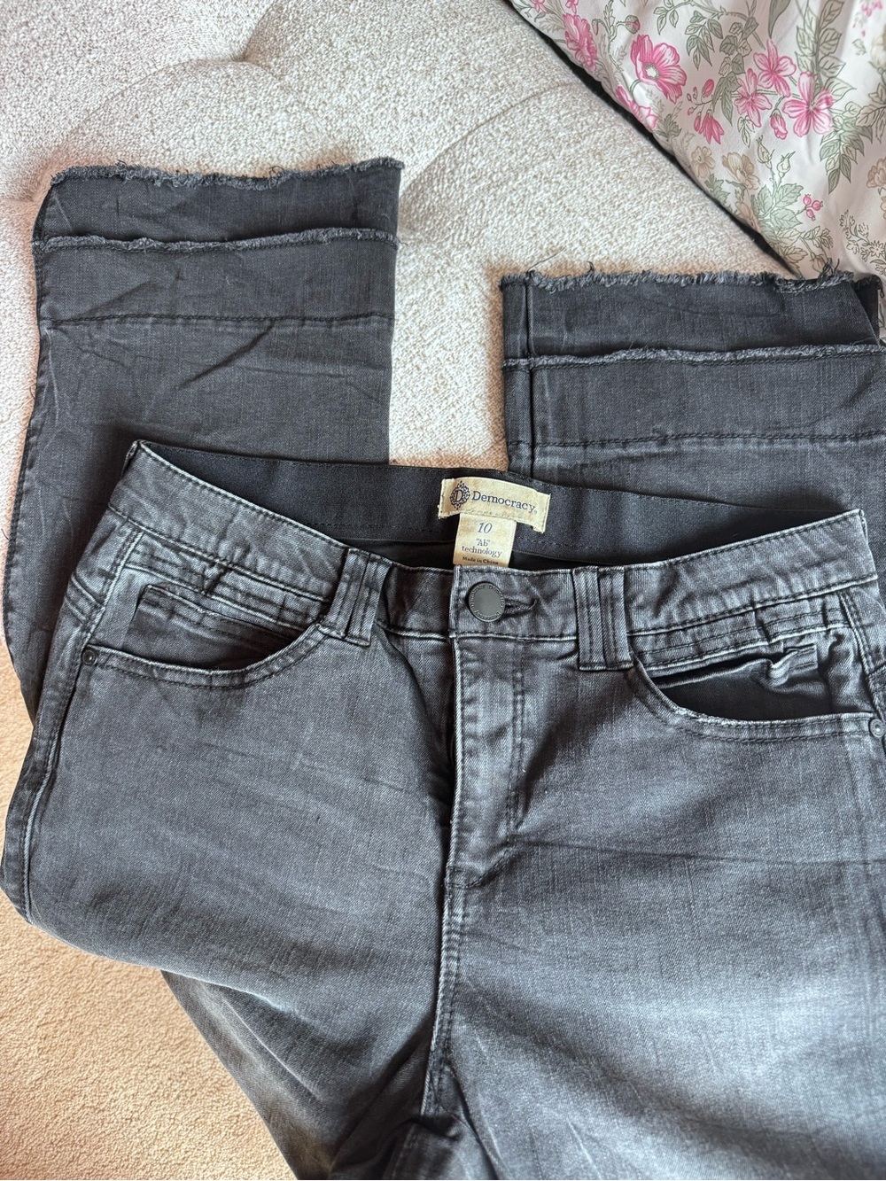 Democracy Frayed-Hem Jeans